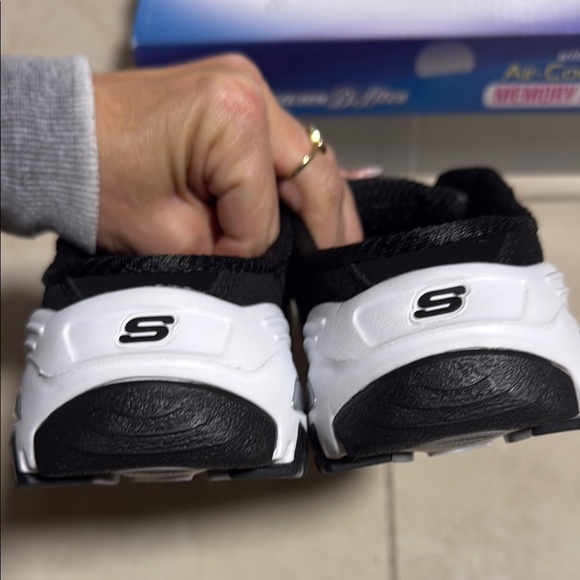 Skechers D'Lites Black and White Slip-On Sneakers - Picture 6 of 7